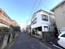 戸建てが立ち並ぶ静かな住宅街。四季折々の移り変わりを感じながら自然と楽しみ、暮らす、そんな毎日を日々の中で感じられる住環境
