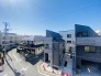 窓から眺める風景は一日の疲れを癒すヒーリングを奏でる、心地の良い時間を演出してくれます。室内も重要ですが、周りの環境もマイホーム選びの大事なポイント
