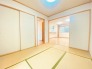 和室があるとやはりどこか心落ち着いてしまいます。客間としてもちょうど良い5.26帖。
