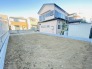 戸建てが立ち並ぶ静かな住宅街。四季折々の移り変わりを感じながら自然と楽しみ、暮らす、そんな毎日を日々の中で感じられる住環境
