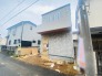 戸建てが立ち並ぶ静かな住宅街。四季折々の移り変わりを感じながら自然と楽しみ、暮らす、そんな毎日を日々の中で感じられる住環境
