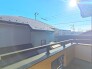 南向きで陽当たり良好なバルコニー。お洗濯物がすぐに乾きます。