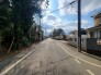 ８m幅員の道路に面しておりお車の運転が苦手な方でも安心して出入りいただけます。
