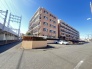 広がりを感じさせる開放的な住まい、心地よい風が吹き抜ける
