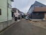 戸建てが立ち並ぶ静かな住宅街。四季折々の移り変わりを感じながら自然と楽しみ、暮らす、そんな毎日を日々の中で感じられる住環境
 10m