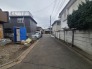 戸建てが立ち並ぶ静かな住宅街。四季折々の移り変わりを感じながら自然と楽しみ、暮らす、そんな毎日を日々の中で感じられる住環境
