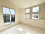 2面採光を確保した明るい室内は、爽やかな風を感じる居心地の良い空間です。
