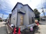 ４m・４m幅員道路の角地に面しています