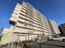 窓から眺める風景は一日の疲れを癒すヒーリングを奏でる、心地の良い時間を演出してくれます。室内も重要ですが、周りの環境もマイホーム選びの大事なポイント
