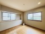 2面採光を確保した明るい室内は、爽やかな風を感じる居心地の良い空間です。
