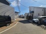戸建てが立ち並ぶ静かな住宅街。四季折々の移り変わりを感じながら自然と楽しみ、暮らす、そんな毎日を日々の中で感じられる住環境
