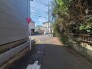 戸建てが立ち並ぶ静かな住宅街。四季折々の移り変わりを感じながら自然と楽しみ、暮らす、そんな毎日を日々の中で感じられる住環境
