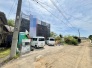 ５m幅員の道路に面しておりお車の運転が苦手な方でも安心して出入りいただけます。
