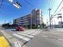 都市の賑わいを背景に、穏やかな日常が息づく住まい。広々とした空の下、ゆったりとした時間が流れるこの街で、新しい生活を始めてみませんか
 10m