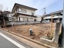 穏やかな空の下、広がる空間には、ここから始まる暮らしへの期待感が満ちています。心地よい風と、静かな時間が流れる、あなただけの物語を紡ぐ舞台がここに
 5m