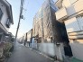 戸建てが立ち並ぶ静かな住宅街。四季折々の移り変わりを感じながら自然と楽しみ、暮らす、そんな毎日を日々の中で感じられる住環境
