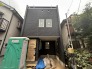 戸建てが立ち並ぶ静かな住宅街。四季折々の移り変わりを感じながら自然と楽しみ、暮らす、そんな毎日を日々の中で感じられる住環境
