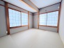 和室があるとやはりどこか心落ち着いてしまいます。客間としてもちょうど良い6帖。
