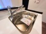 一杯の水も楽しめる浄水器があるシステムキッチン。
