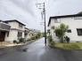 周辺は戸建てが建ち並び、緑も多い閑静な住宅街です。 10m