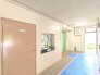 全部委託管理の管理体制良好マンション。
管理人さんは日勤で勤められております。