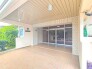 建物も植栽も、管理人さんによって綺麗に整備されております。