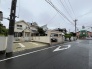 穏やかな街並みに佇む、心和む住まい
