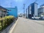 戸建てが立ち並ぶ静かな住宅街。四季折々の移り変わりを感じながら自然と楽しみ、暮らす、そんな毎日を日々の中で感じられる住環境
