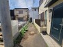 戸建てが立ち並ぶ静かな住宅街。四季折々の移り変わりを感じながら自然と楽しみ、暮らす、そんな毎日を日々の中で感じられる住環境
