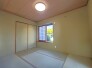 和室があるとやはりどこか心落ち着いてしまいます。客間としてもちょうど良い6帖。
