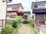 戸建てが立ち並ぶ静かな住宅街。四季折々の移り変わりを感じながら自然と楽しみ、暮らす、そんな毎日を日々の中で感じられる住環境
