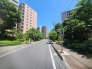 マンション前面道路