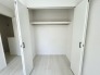 衣類の整理整頓に嬉しいクローゼット付きのお部屋。お子様のお部屋としても便利です。
