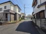 戸建てが立ち並ぶ静かな住宅街。四季折々の移り変わりを感じながら自然と楽しみ、暮らす、そんな毎日を日々の中で感じられる住環境
