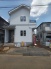 戸建てが立ち並ぶ静かな住宅街。四季折々の移り変わりを感じながら自然と楽しみ、暮らす、そんな毎日を日々の中で感じられる住環境
