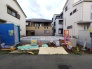 戸建てが立ち並ぶ静かな住宅街。四季折々の移り変わりを感じながら自然と楽しみ、暮らす、そんな毎日を日々の中で感じられる住環境
