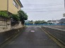 戸建てが立ち並ぶ静かな住宅街。四季折々の移り変わりを感じながら自然と楽しみ、暮らす、そんな毎日を日々の中で感じられる住環境
