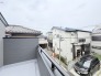 窓から眺める風景は一日の疲れを癒すヒーリングを奏でる、心地の良い時間を演出してくれます。室内も重要ですが、周りの環境もマイホーム選びの大事なポイント
