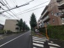 戸建てが立ち並ぶ静かな住宅街。四季折々の移り変わりを感じながら自然と楽しみ、暮らす、そんな毎日を日々の中で感じられる住環境

