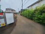 戸建てが立ち並ぶ静かな住宅街。四季折々の移り変わりを感じながら自然と楽しみ、暮らす、そんな毎日を日々の中で感じられる住環境
