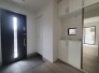 明るく開放的な玄関、靴の脱ぎ履きもしやすく、収納も豊富でご家族皆様の靴をスッキリ収納できます。
