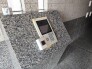 マンションの入口にはオートロック機能を完備。
防犯性能が高く、安心してお住まいいただけます。
