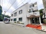 戸建てが立ち並ぶ静かな住宅街。四季折々の移り変わりを感じながら自然と楽しみ、暮らす、そんな毎日を日々の中で感じられる住環境
