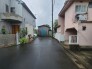 戸建てが立ち並ぶ静かな住宅街。四季折々の移り変わりを感じながら自然と楽しみ、暮らす、そんな毎日を日々の中で感じられる住環境
