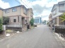 6m幅員の道路に面しておりお車の運転が苦手な方でも安心して出入りいただけます。
