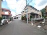 6m幅員の道路に面しておりお車の運転が苦手な方でも安心して出入りいただけます。
