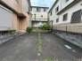 セカンドカーや来客時にも便利なカースペース2台分ございます。
