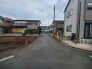 戸建てが立ち並ぶ静かな住宅街。四季折々の移り変わりを感じながら自然と楽しみ、暮らす、そんな毎日を日々の中で感じられる住環境
