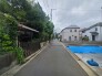 戸建てが立ち並ぶ静かな住宅街。四季折々の移り変わりを感じながら自然と楽しみ、暮らす、そんな毎日を日々の中で感じられる住環境
