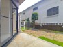 南向きで陽当たり良好なバルコニー。お洗濯物がすぐに乾きます。